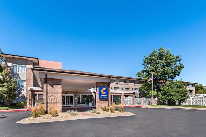 Comfort Inn & Suites Boulder
