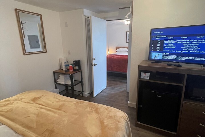 Room 52 of 63