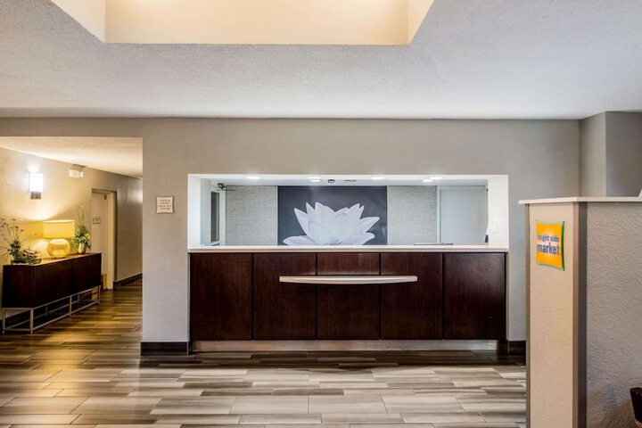 Hotel Interior 11 of 42