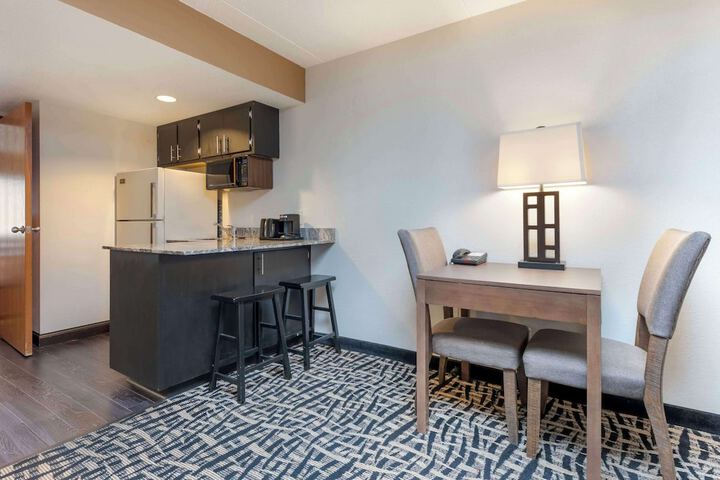 Quality Inn & Suites Mayo Clinic Area