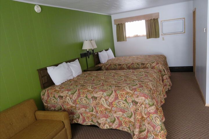 Room 54 of 70