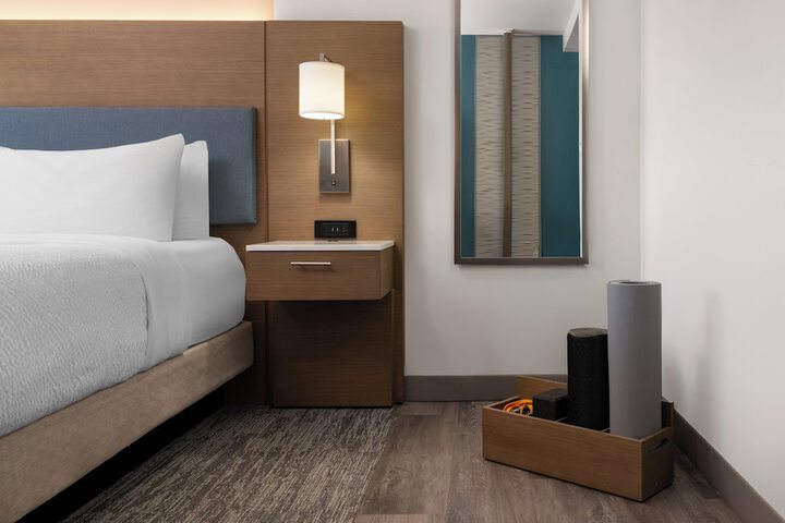 EVEN Hotel Shenandoah - The Woodlands by IHG