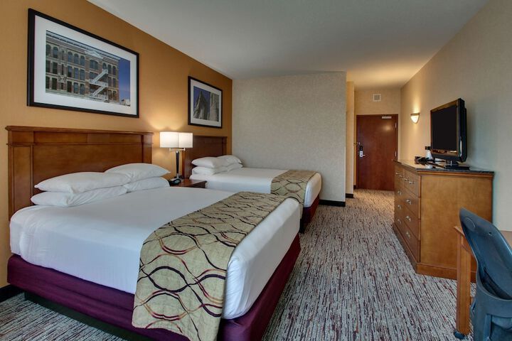 Room 30 of 90