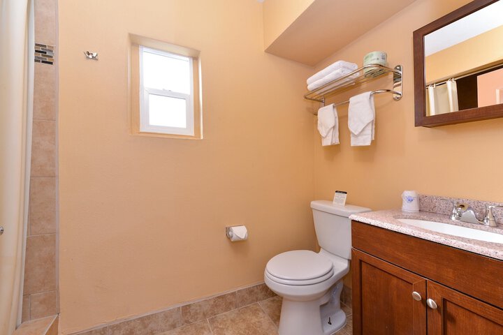 Room 12 of 19