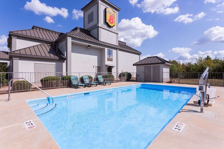 Pool 2 of 19