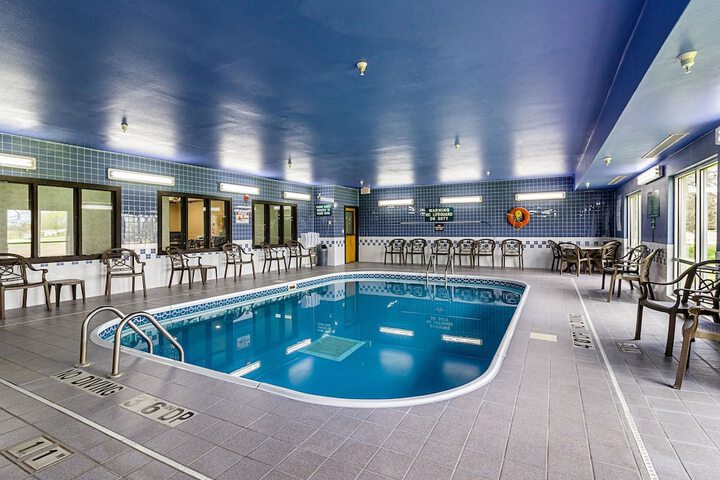 Econo Lodge Luverne I-90