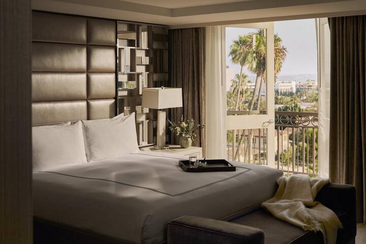 LErmitage Beverly Hills