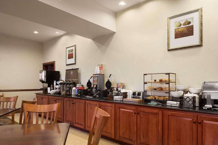 Breakfast/Coffee Service 14 of 16