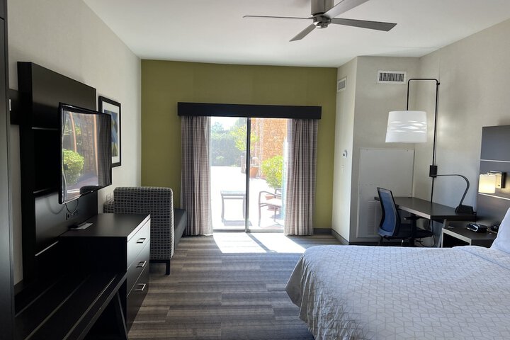 Room 26 of 78