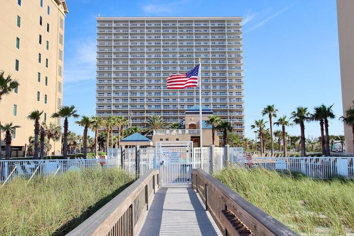 Hotel 6 of 106