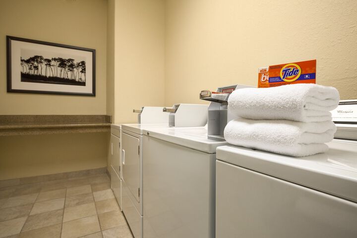 Country Inn & Suites by Radisson Harlingen, TX