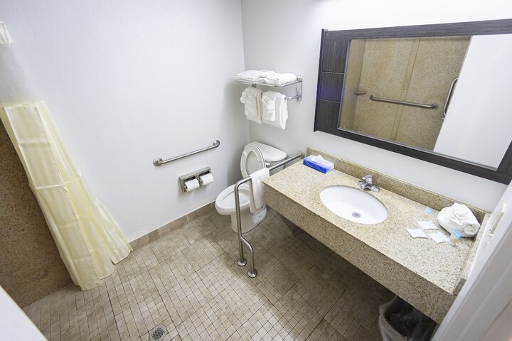 Ocean Breeze Inn