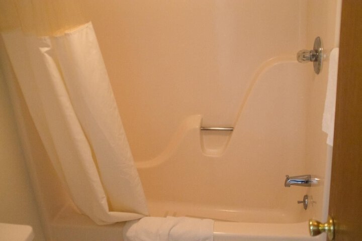 Room 14 of 24