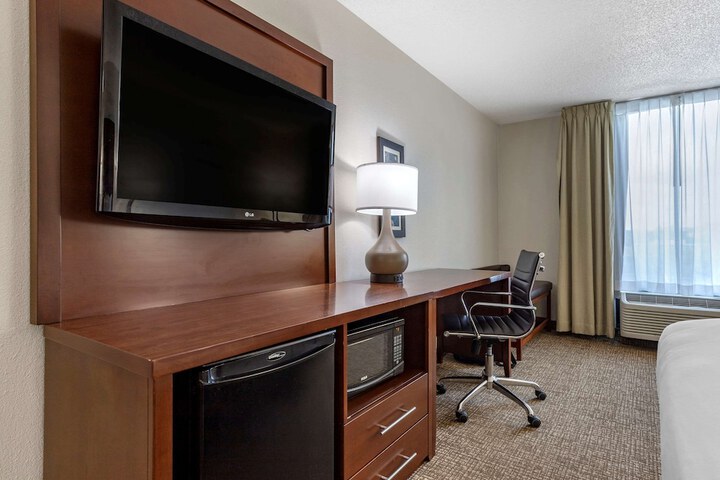 Room 14 of 43
