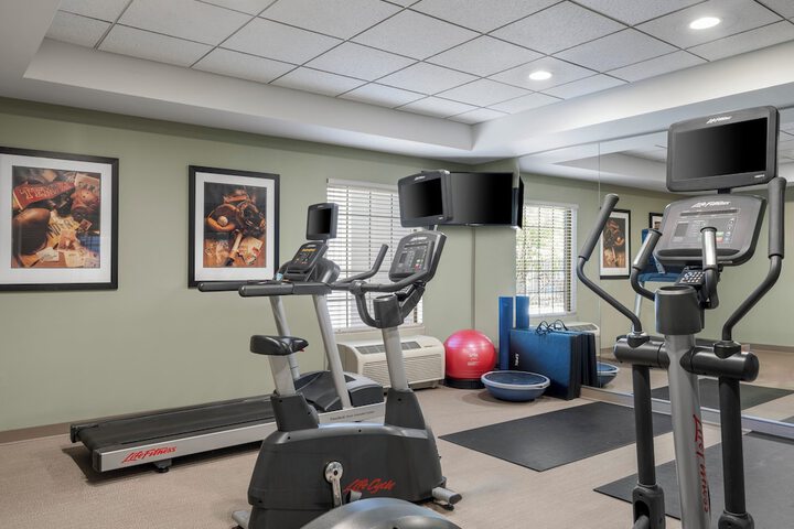 Staybridge Suites Indianapolis-Airport by IHG