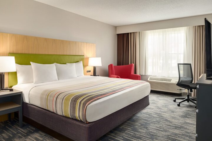 Country Inn & Suites by Radisson Brookings, SD