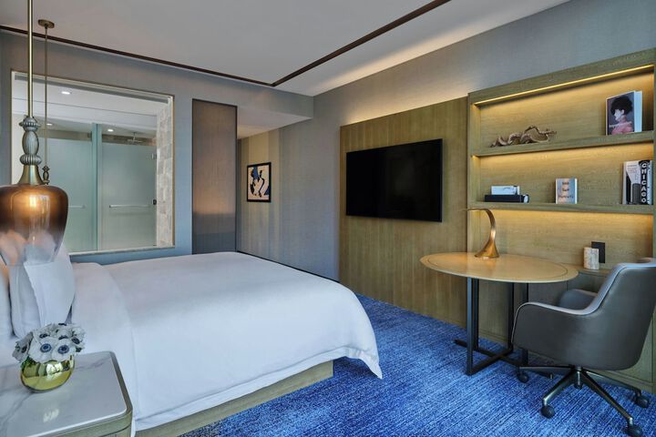 The St. Regis Chicago