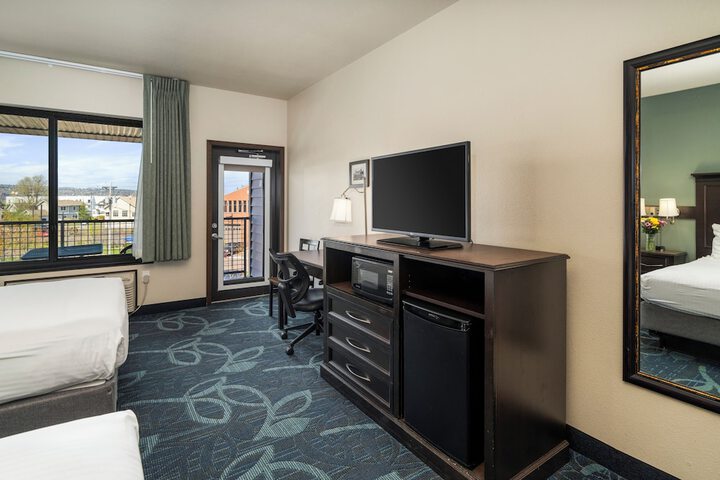Room 46 of 118