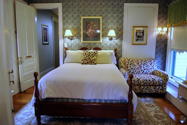 Room 40 of 64