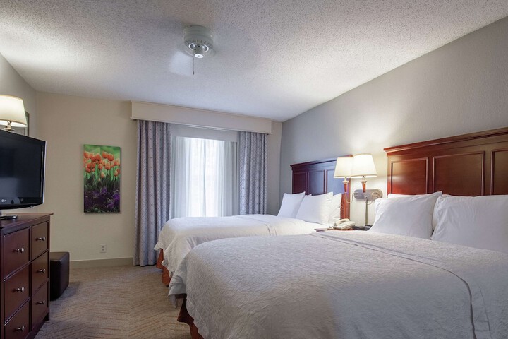 Room 9 of 26