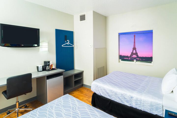 Studio Z an Ascend Collection Hotel