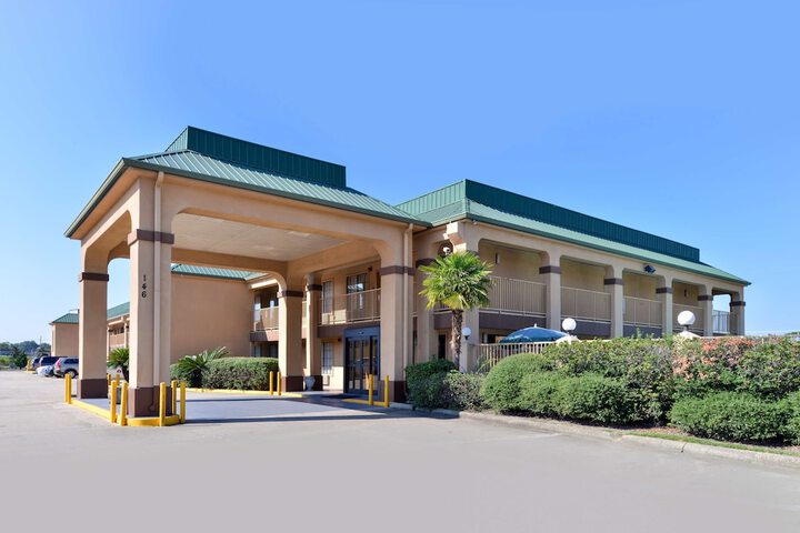 Hotel 3 of 18