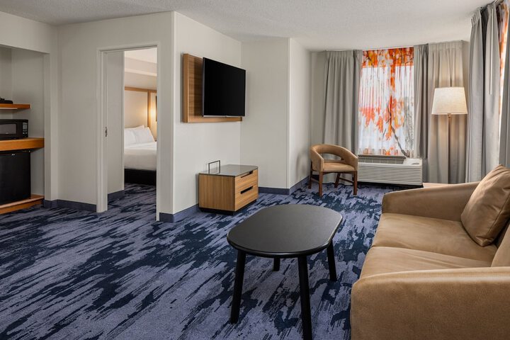 Room 18 of 36