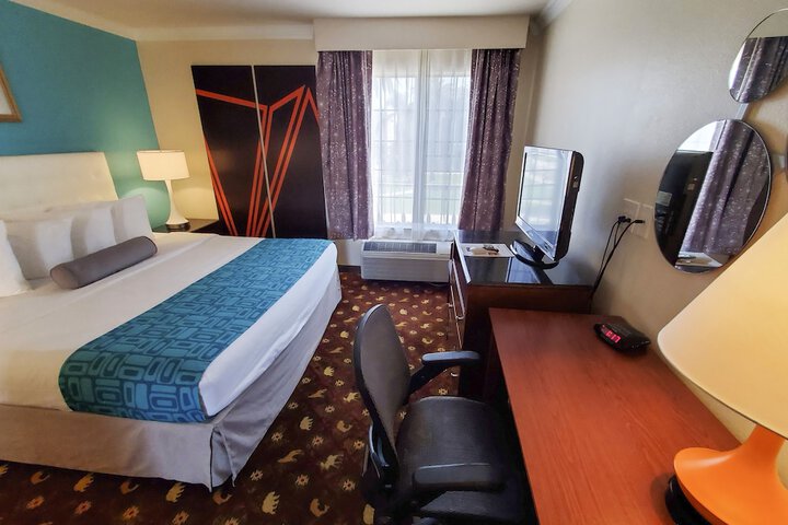 Room 22 of 30