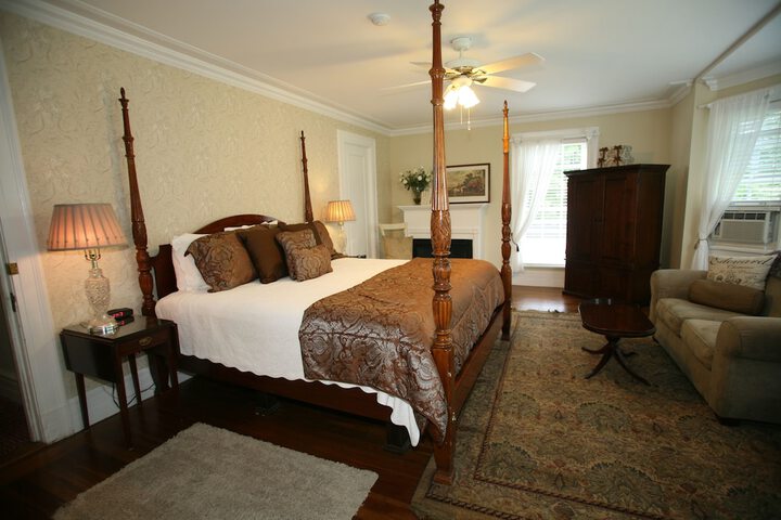 Room 17 of 75