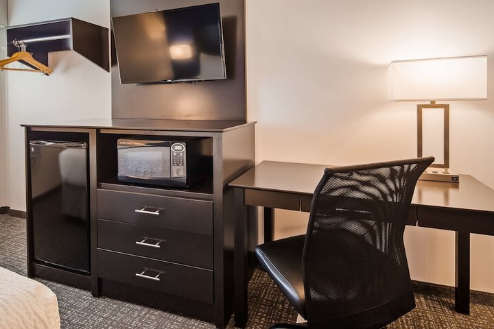 Room 14 of 29