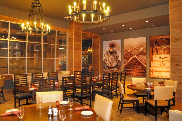 Dining 80 of 88