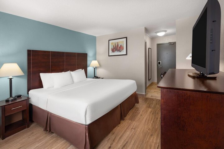 Wyndham Garden Romulus Detroit Metro Airport