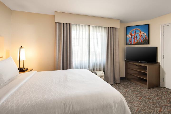 Room 25 of 61