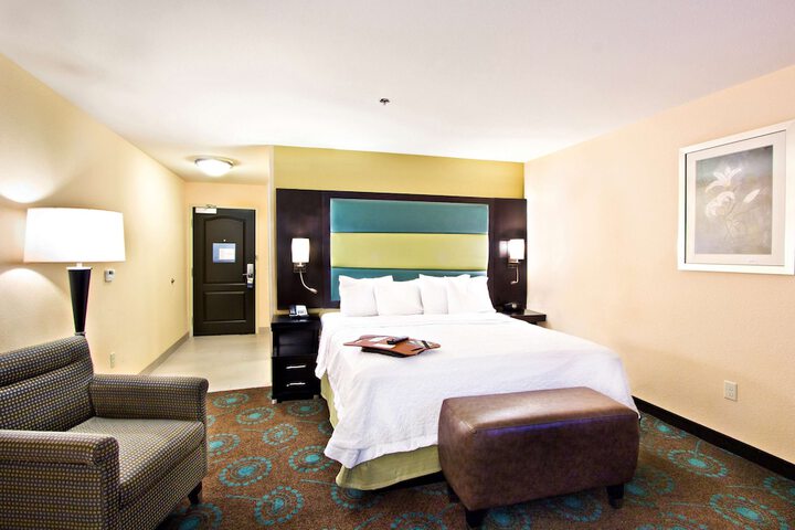 Room 42 of 66