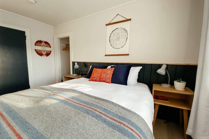 Room 118 of 229