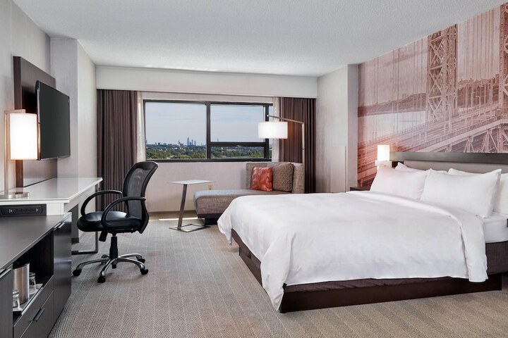 Room 10 of 51