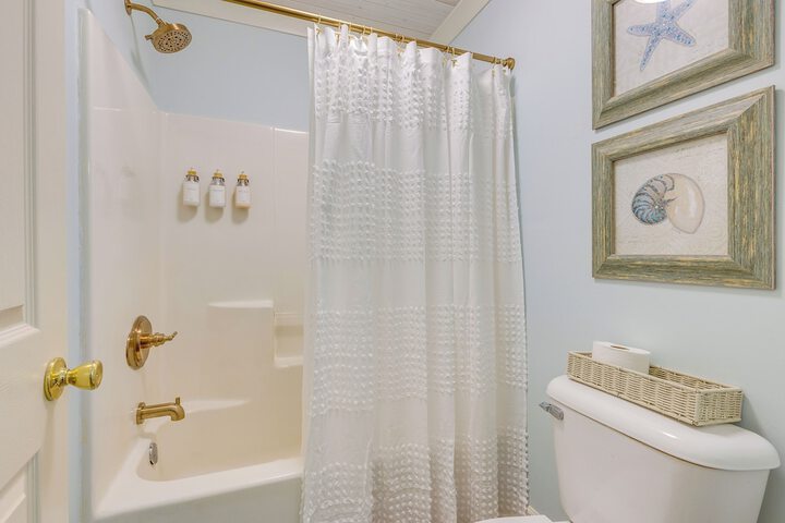 Creekfront Dauphin Island Cottage: Walk to Gulf!