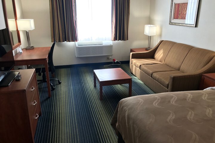 Room 7 of 27