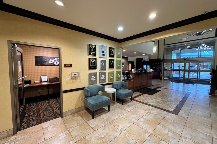 Hotel Interior 6 of 27