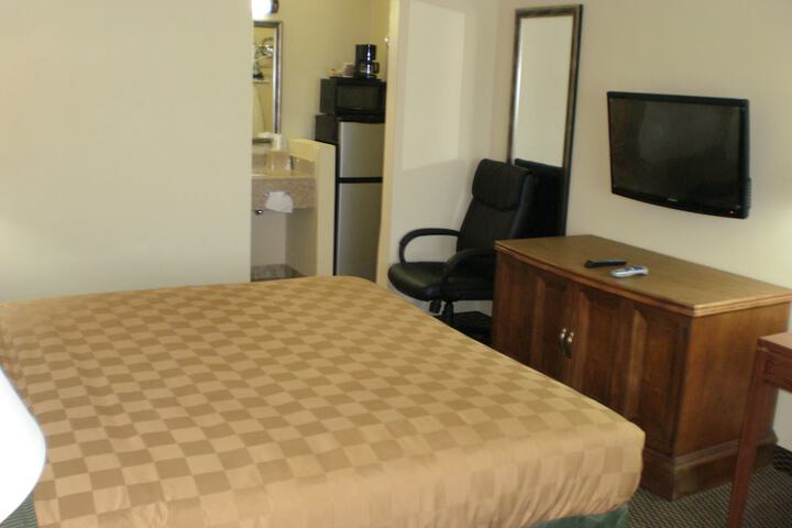 Executive Inn