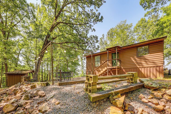 Arkansas Log Cabin Rental Near Lake Greeson!