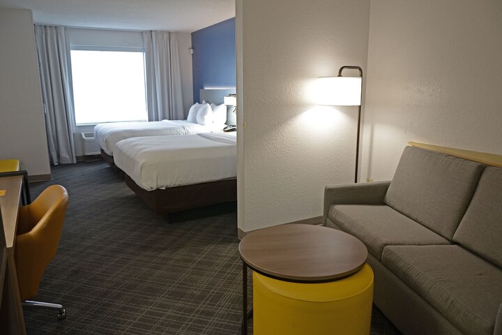 Room 22 of 64