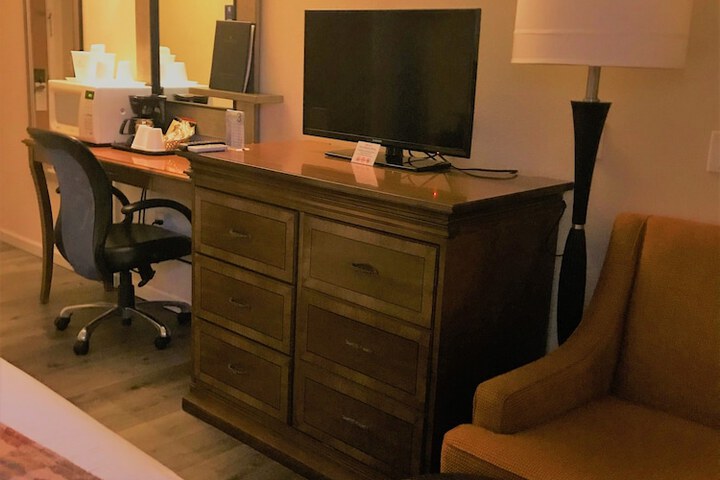 Ramada by Wyndham Anchorage