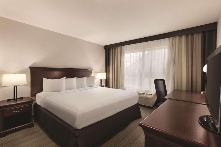 Room 14 of 26