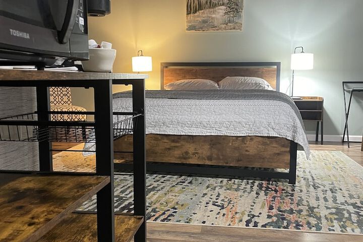 Room 16 of 32