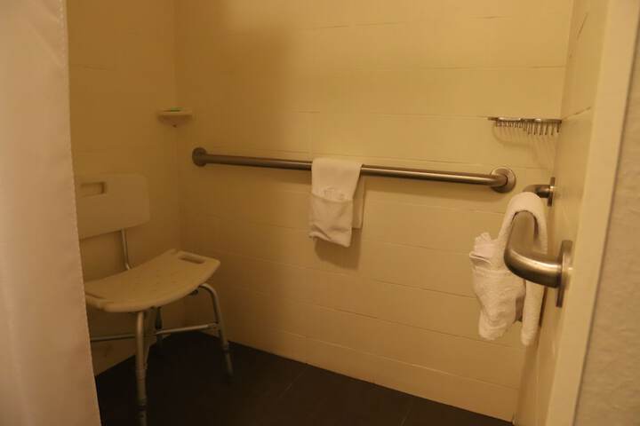 Room 17 of 45