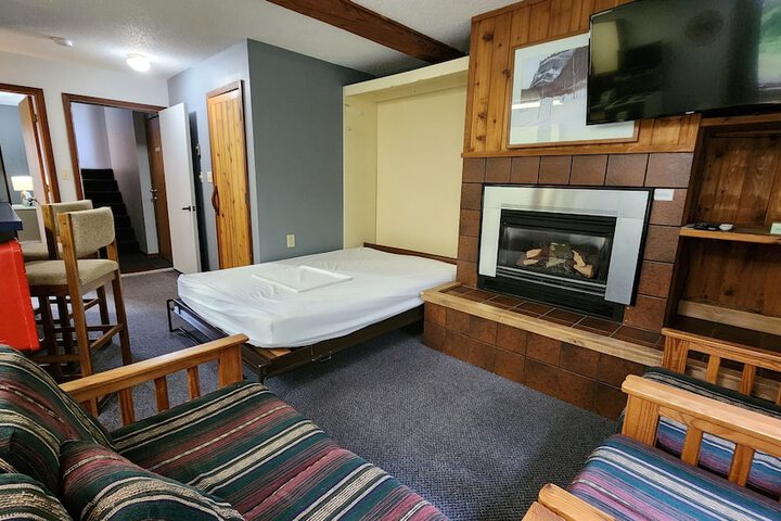 Room 18 of 40