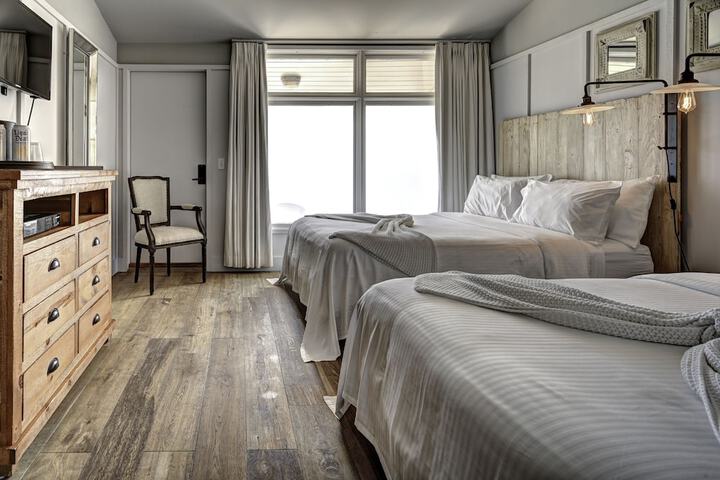 Room 42 of 69