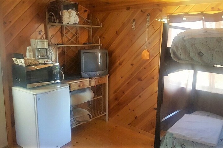 No Name City Luxury Cabins & RV
