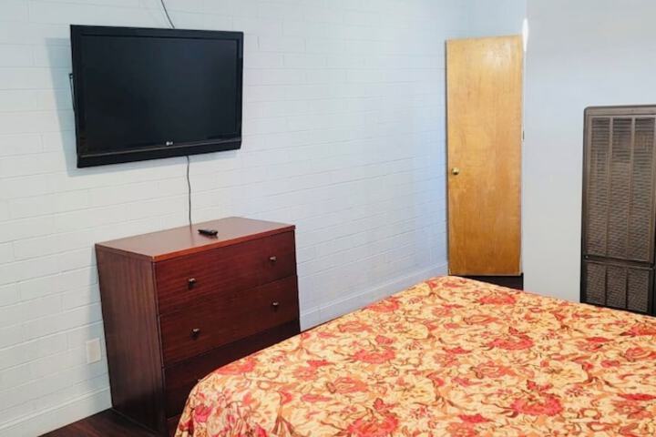 Wiebe Motel